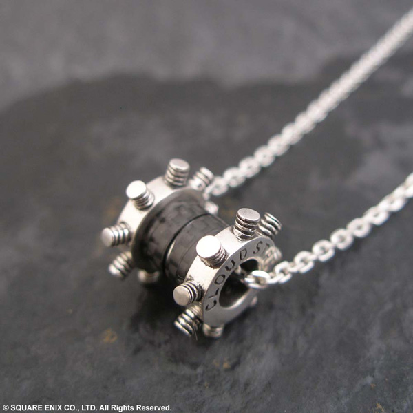 FINAL FANTASY VII シルバーペンダント<CLOUD STRIFE>
